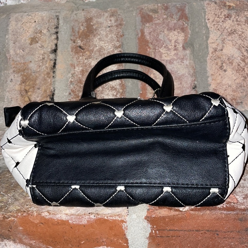Luv Betsey by Betsey Johnson Black & White Quilt Pattern Embroidered Hearts Bag - Picture 5 of 8